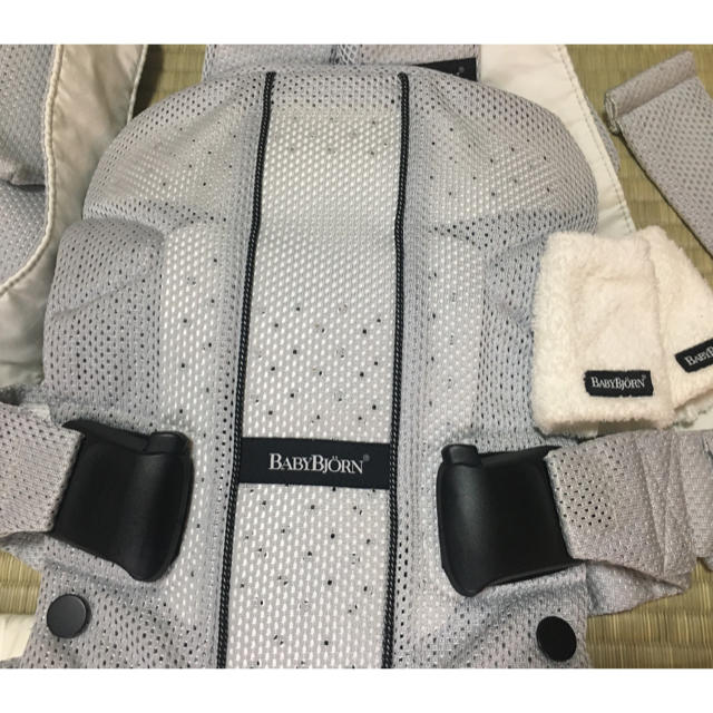 BABYBJORN(ベビービョルン)のベビービョルン　抱っこ紐　ONE+Air キッズ/ベビー/マタニティの外出/移動用品(抱っこひも/おんぶひも)の商品写真