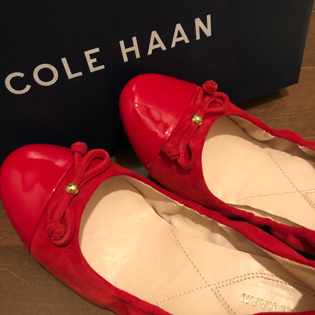 Cole Haan(コールハーン)のコールハーン　バレーシューズ　リボン　スエード レディースの靴/シューズ(ハイヒール/パンプス)の商品写真