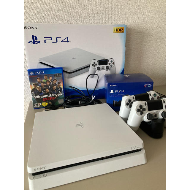 PlayStation4(プレイステーション4)のps4 500G  CUH-2100AB02 エンタメ/ホビーのゲームソフト/ゲーム機本体(家庭用ゲーム機本体)の商品写真