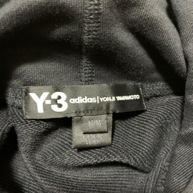 Y-3(ワイスリー)の超美品　y-3  ワイスリー  パーカー　ビックシルエット　Mサイズ メンズのトップス(パーカー)の商品写真