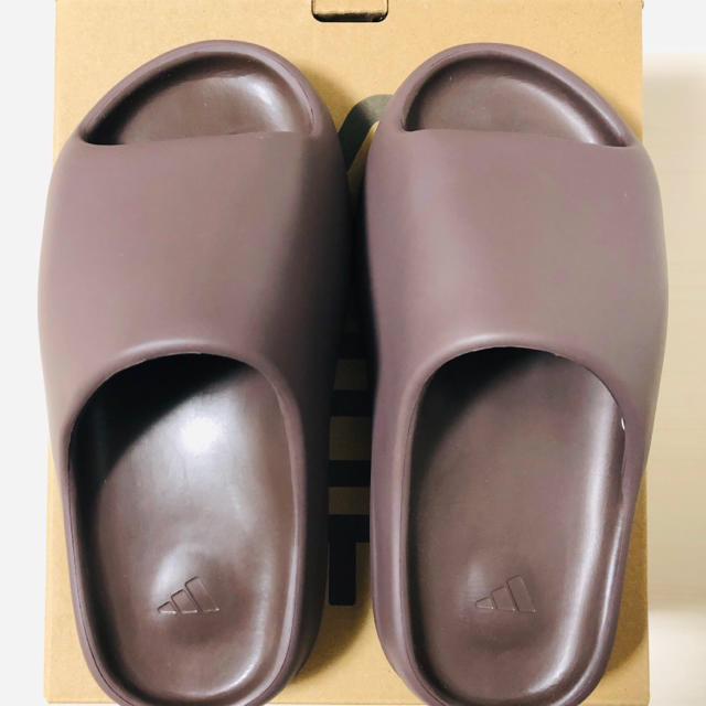 i(アイ)のadidas YEEZY SLIDE イージースライド　22.5cm レディースの靴/シューズ(サンダル)の商品写真