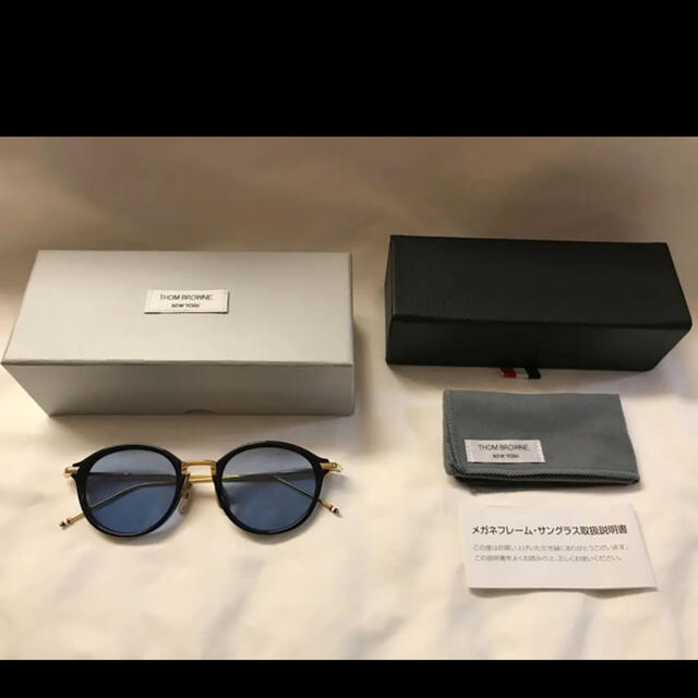 THOM BROWNE(トムブラウン)のトムブラウン  メガネ　サングラス　TB011 49 ネイビー　18K ゴールド メンズのファッション小物(サングラス/メガネ)の商品写真