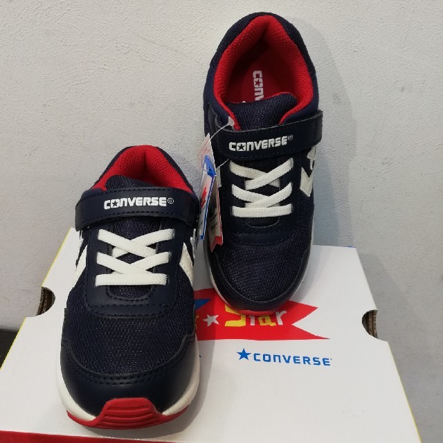 CONVERSE(コンバース)の値下げ新品/コンバース/キッズＶＷ1/ベルクロ19,0 キッズ/ベビー/マタニティのキッズ靴/シューズ(15cm~)(スニーカー)の商品写真