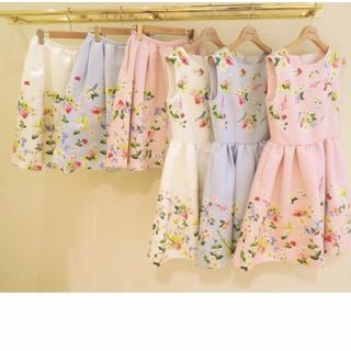 極美品♡m'sselectモノトーン花柄ワンピース♡チェスティ、エムズグレイシー