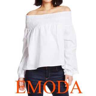 エモダ(EMODA)のEMODA エモダ　オフショルダー　トップス(シャツ/ブラウス(半袖/袖なし))