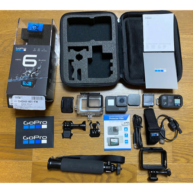 GoPro(ゴープロ)のGoPro HERO6 Black 自撮り棒、防水ハウジング等　カメラ スポーツ/アウトドアのスポーツ/アウトドア その他(マリン/スイミング)の商品写真