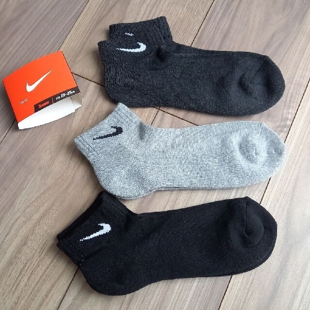 NIKE(ナイキ)の同梱お値引き分　専用【新品】NIKE　23-25センチ　3足セット キッズ/ベビー/マタニティのこども用ファッション小物(靴下/タイツ)の商品写真