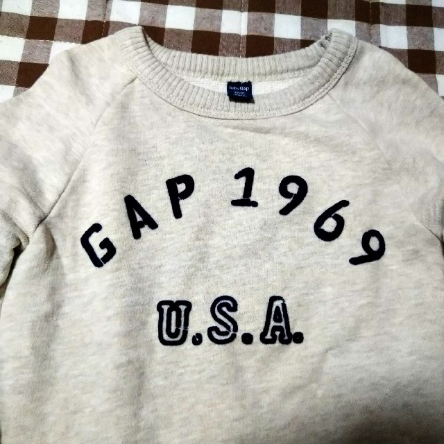 babyGAP(ベビーギャップ)のGAP＊長袖トレーナー（95cm） キッズ/ベビー/マタニティのキッズ服男の子用(90cm~)(Tシャツ/カットソー)の商品写真