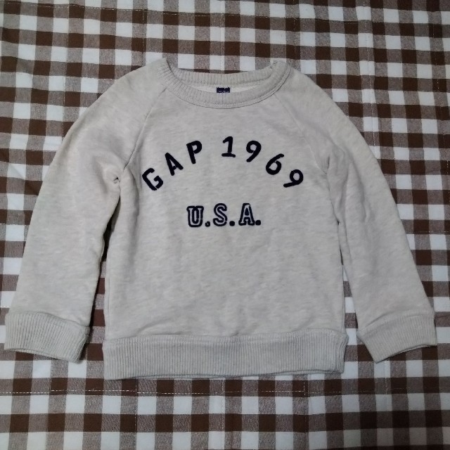 babyGAP(ベビーギャップ)のGAP＊長袖トレーナー（95cm） キッズ/ベビー/マタニティのキッズ服男の子用(90cm~)(Tシャツ/カットソー)の商品写真