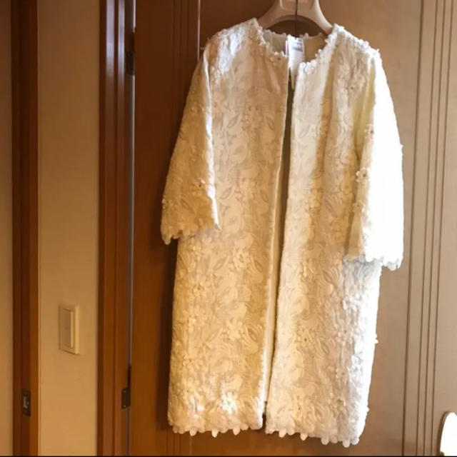 MANOUSH(マヌーシュ)のお花の刺繍　コート レディースのジャケット/アウター(スプリングコート)の商品写真