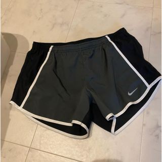 ナイキ(NIKE)のNIKE トレーニング パンツ ショートパンツ(ヨガ)