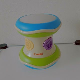 コンビ(combi)のcombi 光るにぎやかドラムたいこ(知育玩具)