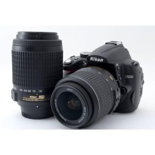 ニコン(Nikon)の❤手振れ補正ダブルズーム！Wi-Fi SDカード付き★Nikon D5000(デジタル一眼)