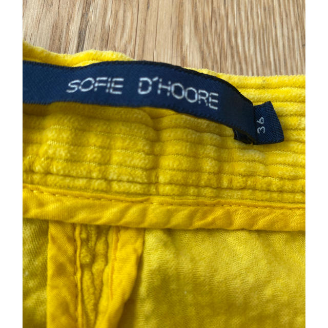 Drawer(ドゥロワー)のSOFIE D'HOORE ソフィードール　太畝コーデュロイ　パンツ　ドゥロワー レディースのパンツ(カジュアルパンツ)の商品写真