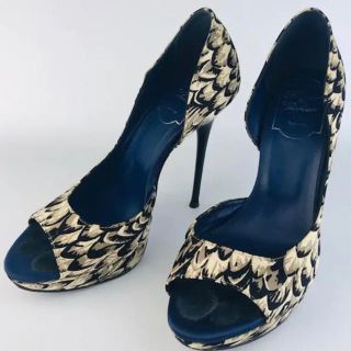 ロジェヴィヴィエ(ROGER VIVIER)のRoger Vivier★ロジェヴィヴィエ・オープントゥオルセーパンプス（37）(ハイヒール/パンプス)