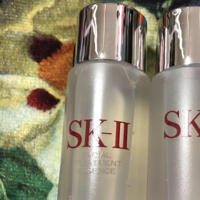 SK-II(エスケーツー)のフェイシャルトリートメント　エッセンス 30mL×1本 コスメ/美容のスキンケア/基礎化粧品(化粧水/ローション)の商品写真