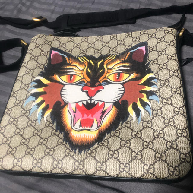 数量は多】 Gucci - GUCCI ショルダーバッグ 猫 ショルダーバッグ