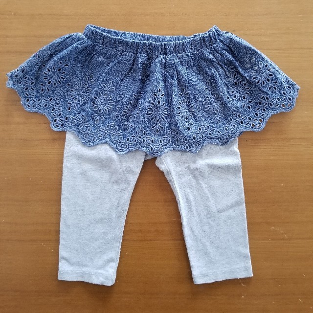 babyGAP(ベビーギャップ)のlabi様　babyGAPスカート付きレギパン＋ginet impression キッズ/ベビー/マタニティのベビー服(~85cm)(パンツ)の商品写真