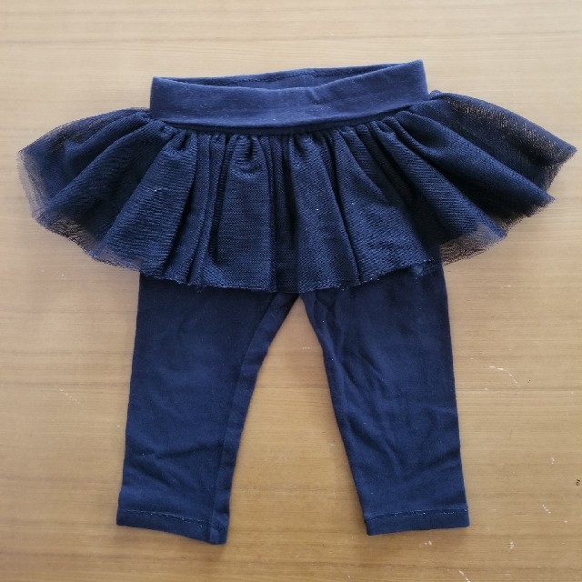 babyGAP(ベビーギャップ)のlabi様　babyGAPスカート付きレギパン＋ginet impression キッズ/ベビー/マタニティのベビー服(~85cm)(パンツ)の商品写真