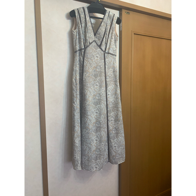 SNIDEL(スナイデル)のherlipto  タグ付Lace Trimmed Floral Dress レディースのワンピース(ロングワンピース/マキシワンピース)の商品写真