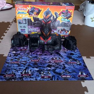 バンダイ(BANDAI)のウルトラマン 迫力サウンド 怪獣ぶっ飛び ベリアルキャッスル(キャラクターグッズ)