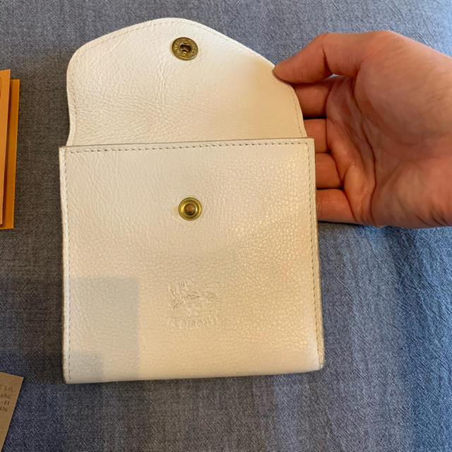 IL BISONTE(イルビゾンテ)のイルビゾンテ  財布　ウォレット　二つ折り　白　ホワイト レディースのファッション小物(財布)の商品写真