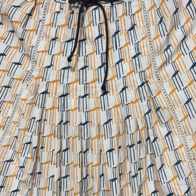 makiさま専用 イス柄 ギャザースカート リンネル系 レディースのスカート(ひざ丈スカート)の商品写真