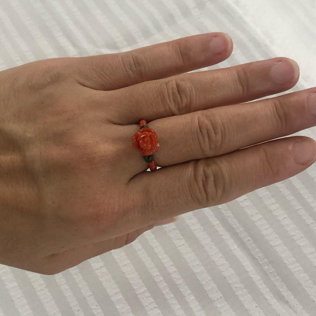 サンゴのバラの指輪 レディースのアクセサリー(リング(指輪))の商品写真