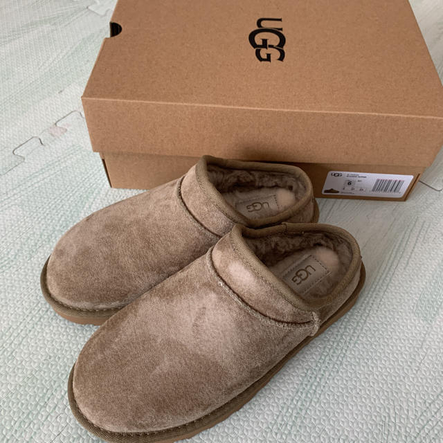 FRAMeWORK(フレームワーク)のframe work UGG CLASSIC SLIPPER 23cm レディースの靴/シューズ(ブーツ)の商品写真