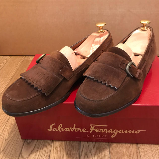 Salvatore Ferragamo(サルヴァトーレフェラガモ)のSalvatore Ferragamo  スウェードローファー メンズの靴/シューズ(ドレス/ビジネス)の商品写真