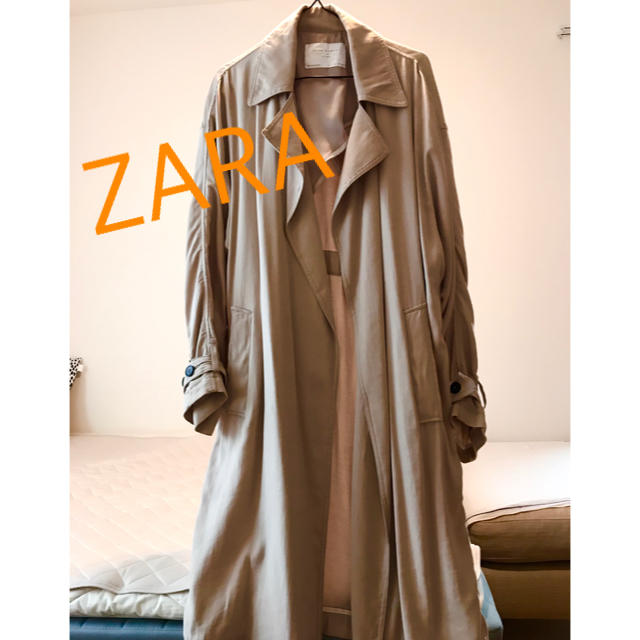 ZARA(ザラ)の【美品】ZARA 春秋大人気♡ベーシックとろみトレンチコート.ベージュ完売品 レディースのジャケット/アウター(トレンチコート)の商品写真