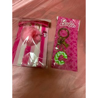 バービー(Barbie)のバービー  キーホルダー　barbie コラボ　イニシャル　チャーム　バッグ(キーホルダー)