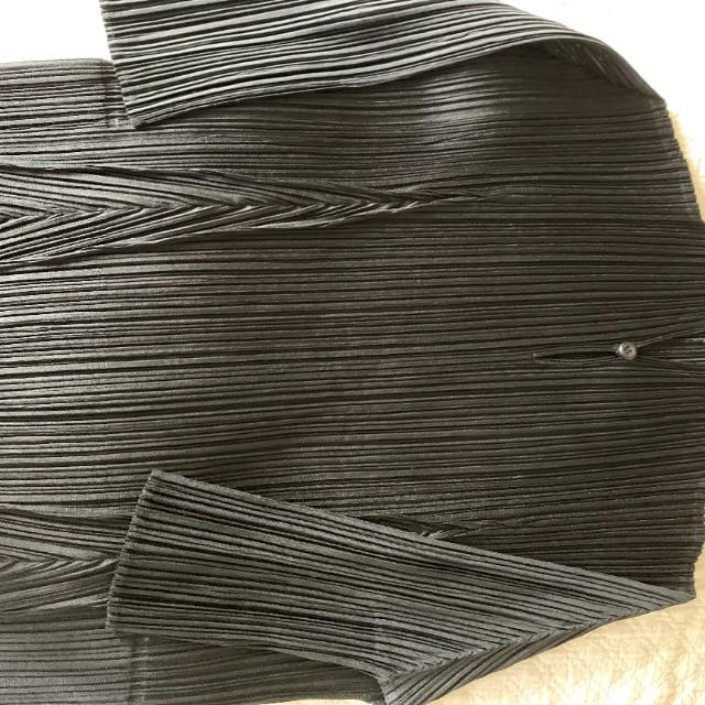 PLEATS PLEASE ISSEY MIYAKE(プリーツプリーズイッセイミヤケ)のプリーツプリーズトップス七分袖 レディースのトップス(Tシャツ(長袖/七分))の商品写真