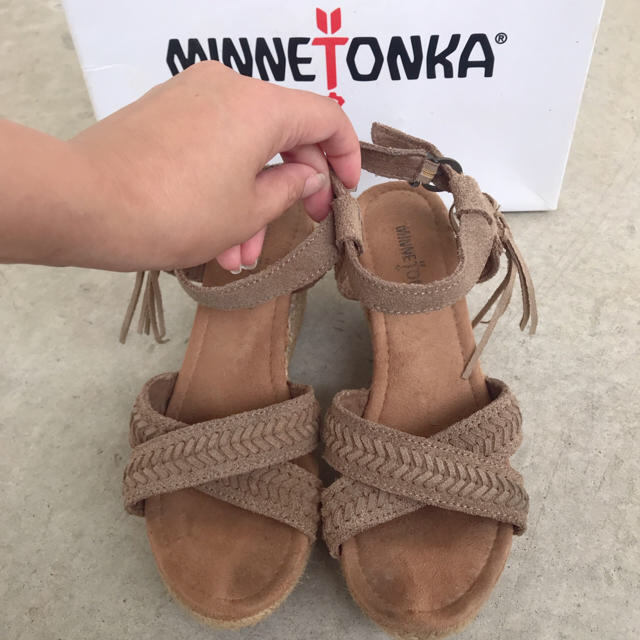 Minnetonka(ミネトンカ)のMINNETONKA サンダル レディースの靴/シューズ(サンダル)の商品写真