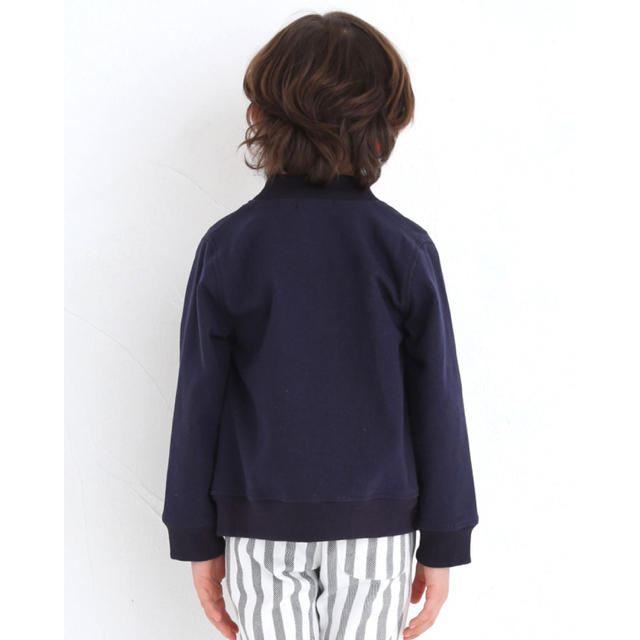 BeBe(ベベ)のジョグ デニムジャケット＆ロゴ Tシャツ セット　90cm キッズ/ベビー/マタニティのキッズ服男の子用(90cm~)(ジャケット/上着)の商品写真