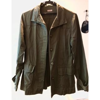 ザラ(ZARA)の【中古美品】秋ミリタリージャケットM.カーキZARA好きにも♡(ミリタリージャケット)