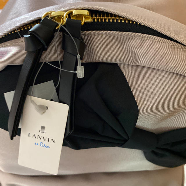 LANVIN en Bleu(ランバンオンブルー)の最終値下げ　新品タグ付き　ランバンオンブルー　リュック レディースのバッグ(リュック/バックパック)の商品写真