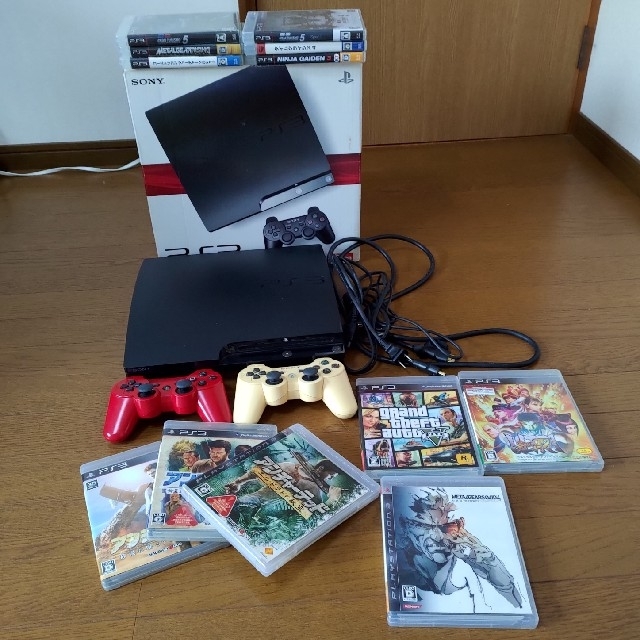 PlayStation3(プレイステーション3)のSONY PS3 本体　CECHー2000A 120GB おまけ多数 エンタメ/ホビーのゲームソフト/ゲーム機本体(家庭用ゲーム機本体)の商品写真