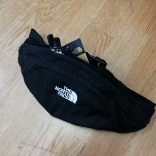 ザノースフェイス(THE NORTH FACE)のノースフェイス　新品　ボディーバッグ　ウエストバッグ　グラニュール(ボディバッグ/ウエストポーチ)