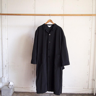 wonderland ワンダーランド　cover coat オーバーサイズ　黒(ステンカラーコート)