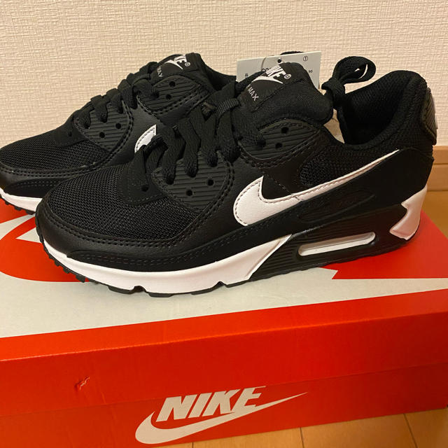 NIKE(ナイキ)のエアマックス90 パンダ 23.5cm レディースの靴/シューズ(スニーカー)の商品写真