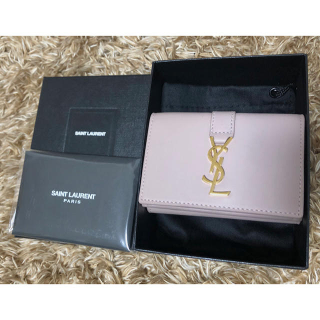 Saint Laurent(サンローラン)の★超破格セール★ サンローラン  ロゴ　三つ折り財布 レディースのファッション小物(財布)の商品写真