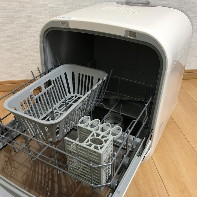 大幅値下げ】食器洗い乾燥機 SDW-J5L(W) エスケイジャパン株式会社 ...