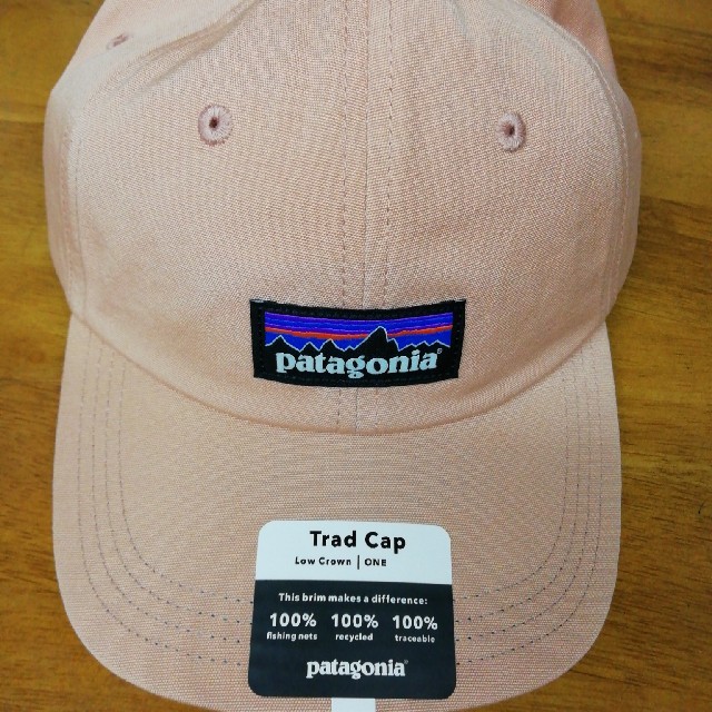 patagonia(パタゴニア)のパタゴニア　キャップ　新品　薄ピンク　PATAGONIA 帽子 メンズの帽子(キャップ)の商品写真