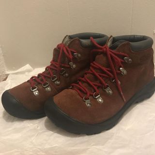 キーン(KEEN)の美品　キーン　登山靴　トレッキングシューズ　24.5(登山用品)