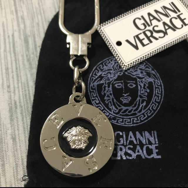 ジャンニ・ヴェルサーチ GIANNI VERSACE メデューサ キーホルダー