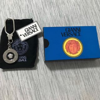 ジャンニヴェルサーチ(Gianni Versace)のVERSACE  ヴェルサーチ　ベルサーチ　キーホルダー　新品(キーホルダー)