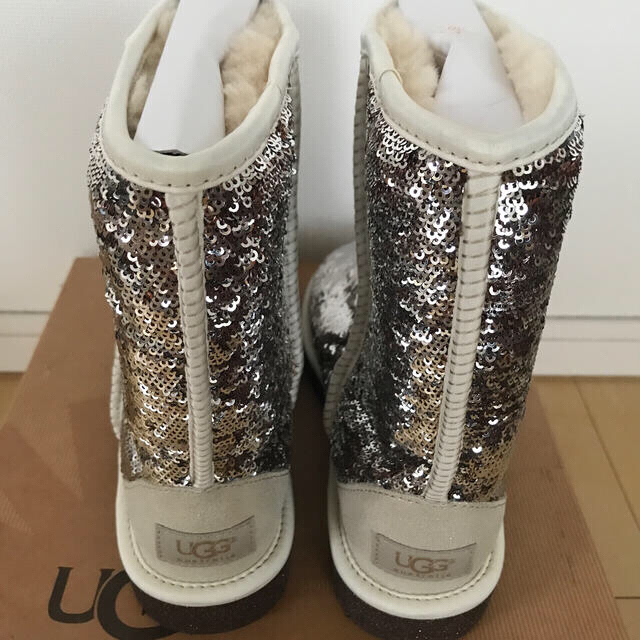 UGG ムートンブーツ クラシックショート スパンコール 新品 US7 24cm