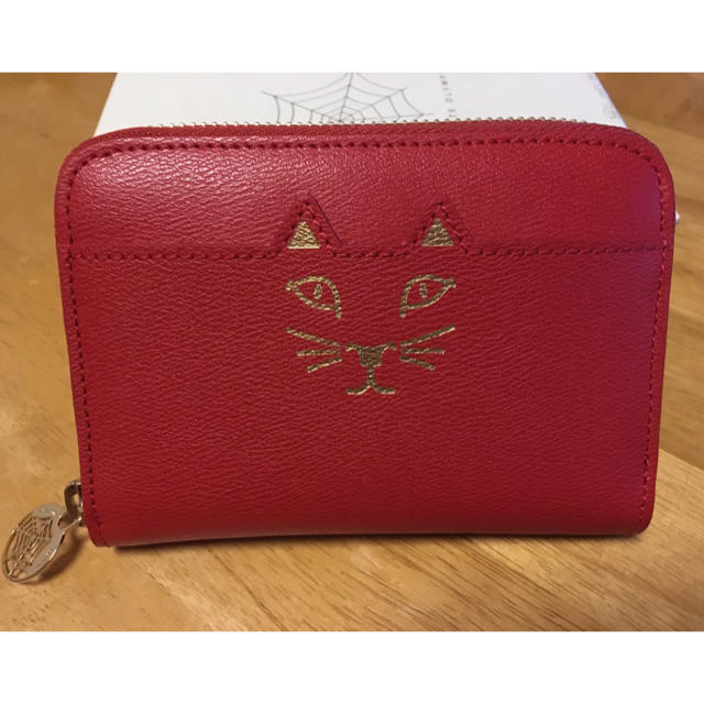 Charlotte Olympia(シャルロットオリンピア)の★新品★Charlotte Olympia ★Kitty Mini Zipper レディースのファッション小物(財布)の商品写真