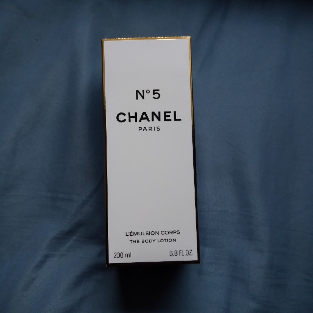 CHANEL シャネル　NO,5 ボディーミルク コスメ/美容のボディケア(ボディローション/ミルク)の商品写真